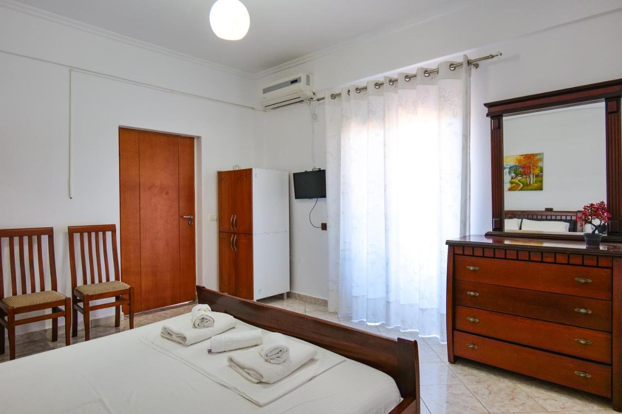 Guest House Gerard Εξαμίλιο Εξωτερικό φωτογραφία