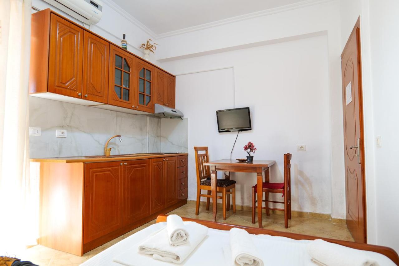 Guest House Gerard Εξαμίλιο Εξωτερικό φωτογραφία