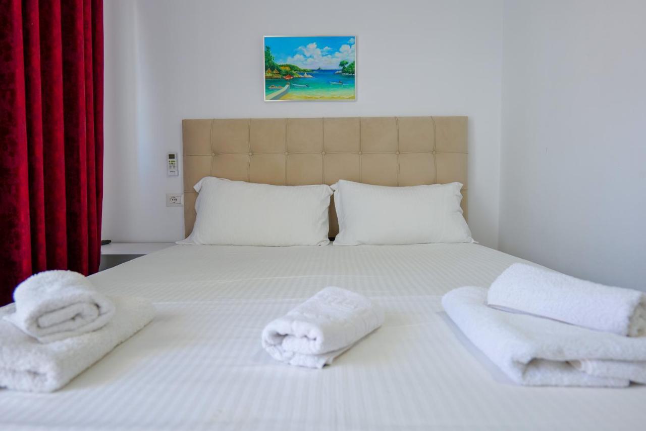 Guest House Gerard Εξαμίλιο Εξωτερικό φωτογραφία