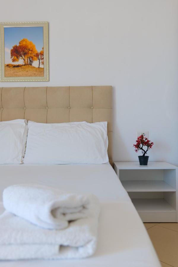 Guest House Gerard Εξαμίλιο Εξωτερικό φωτογραφία