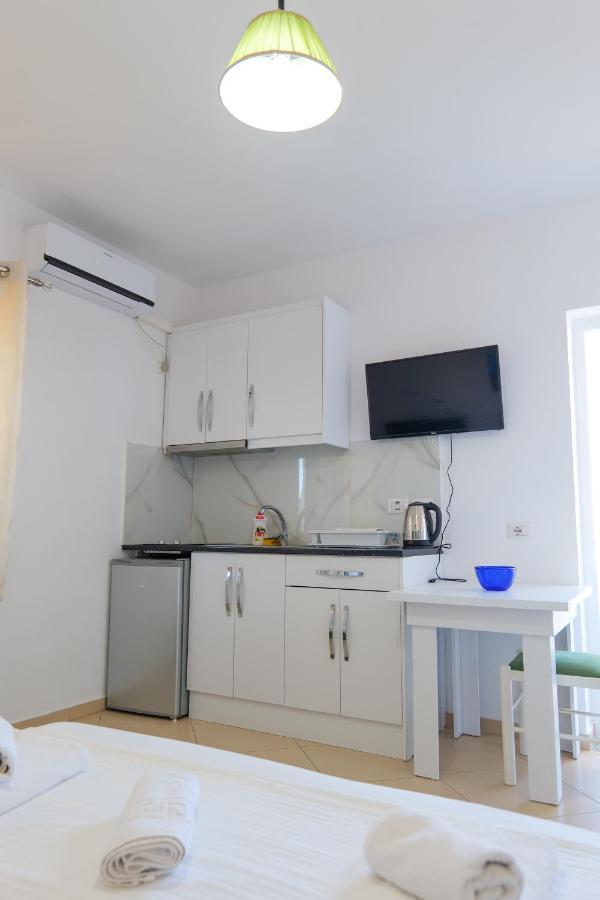 Guest House Gerard Εξαμίλιο Εξωτερικό φωτογραφία
