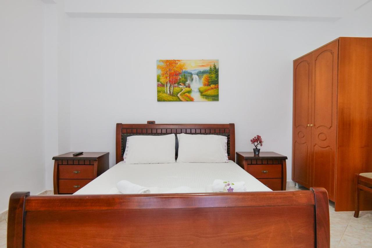 Guest House Gerard Εξαμίλιο Εξωτερικό φωτογραφία