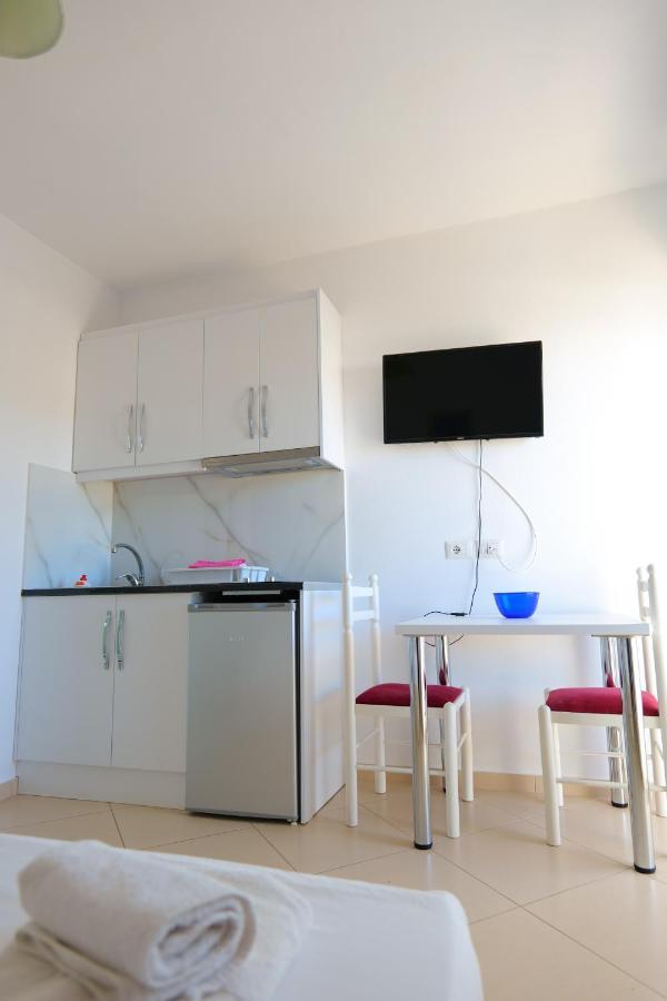 Guest House Gerard Εξαμίλιο Εξωτερικό φωτογραφία