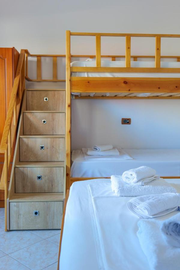 Guest House Gerard Εξαμίλιο Εξωτερικό φωτογραφία