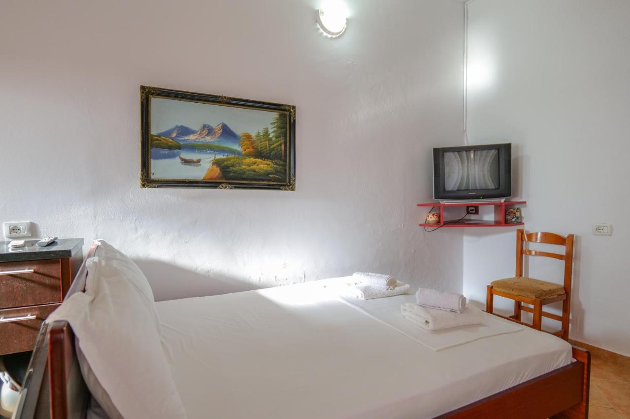 Guest House Gerard Εξαμίλιο Εξωτερικό φωτογραφία