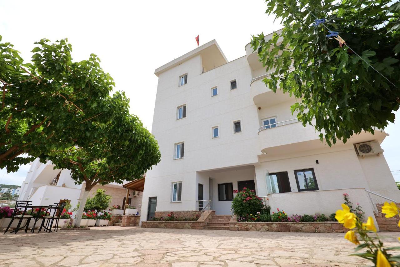 Guest House Gerard Εξαμίλιο Εξωτερικό φωτογραφία