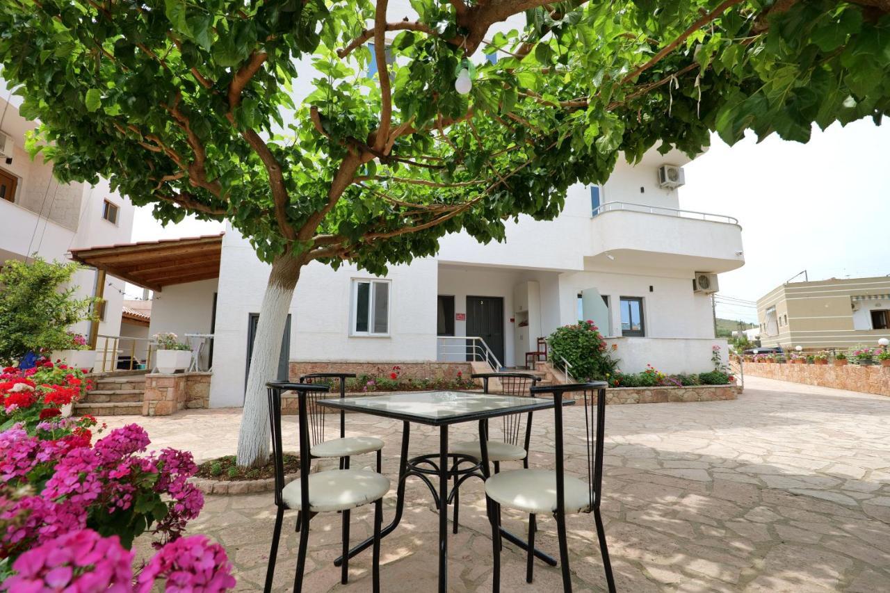 Guest House Gerard Εξαμίλιο Εξωτερικό φωτογραφία